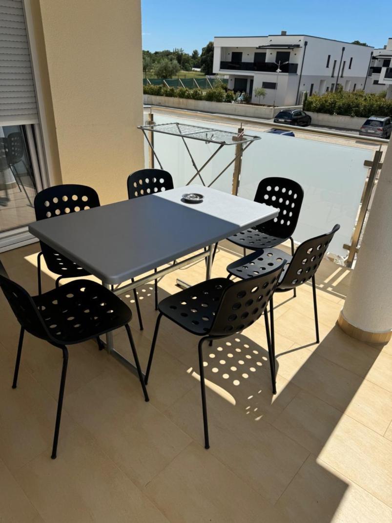 Funtana Appartements An Der 1 Reihe Vom Meer Екстериор снимка