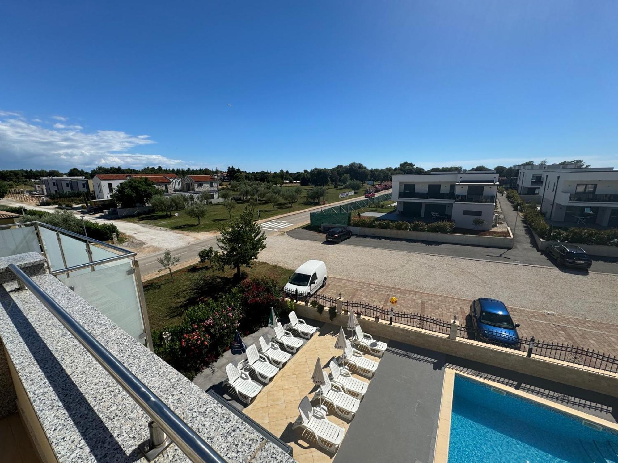 Funtana Appartements An Der 1 Reihe Vom Meer Екстериор снимка