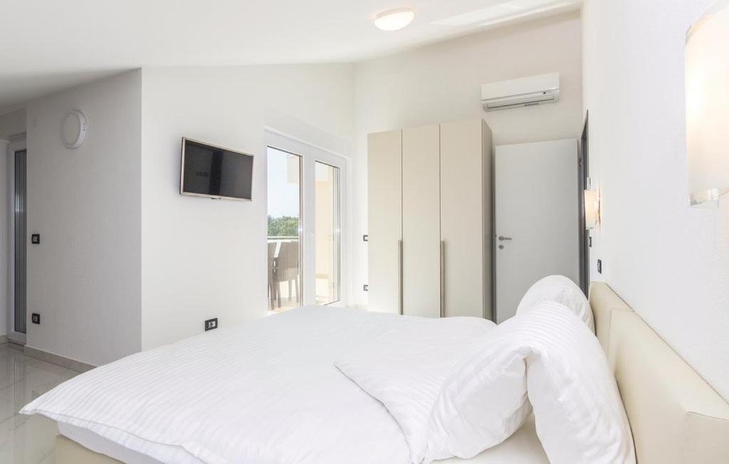 Funtana Appartements An Der 1 Reihe Vom Meer Екстериор снимка