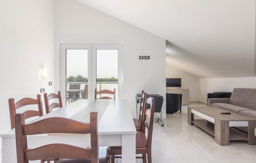 Funtana Appartements An Der 1 Reihe Vom Meer Екстериор снимка