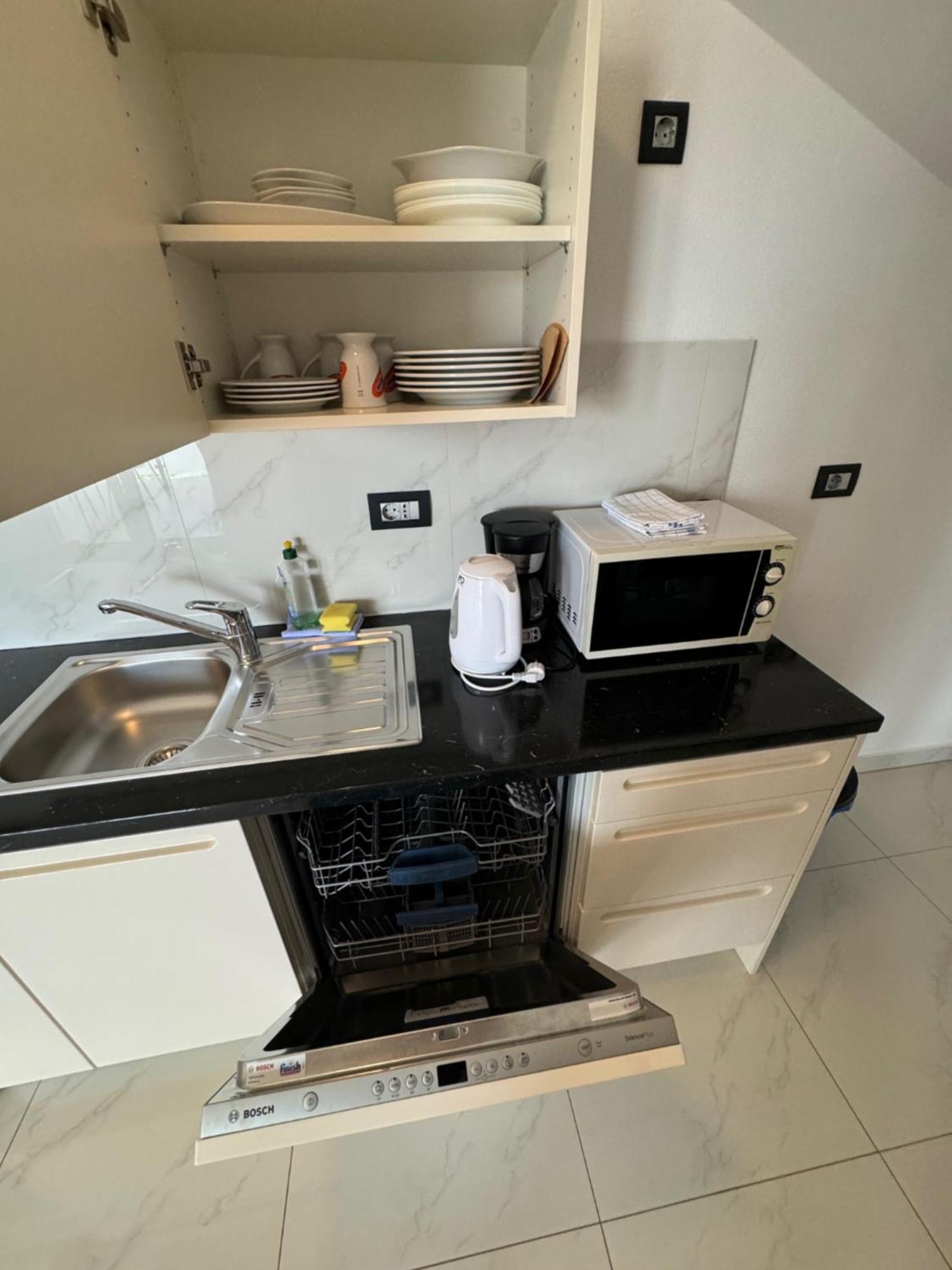 Funtana Appartements An Der 1 Reihe Vom Meer Екстериор снимка