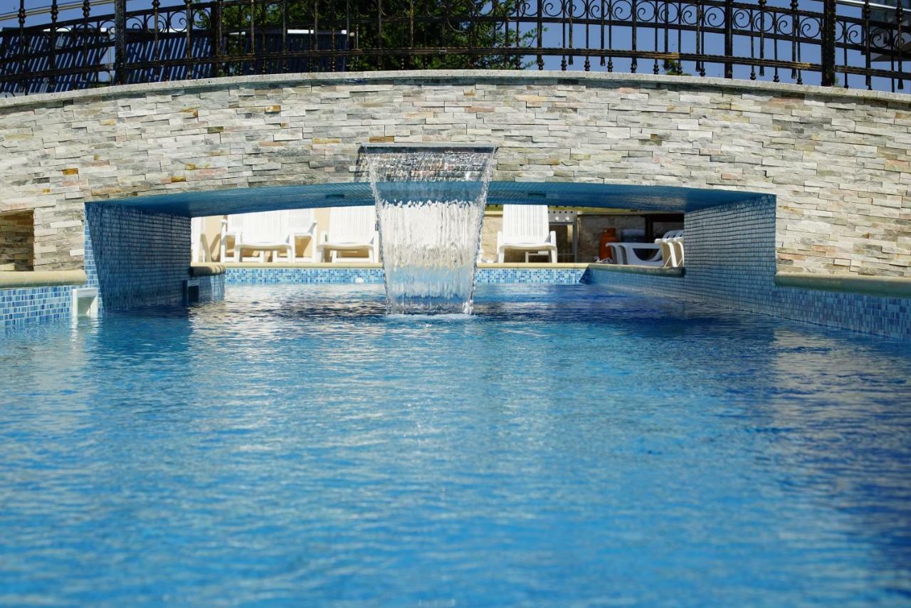 Funtana Appartements An Der 1 Reihe Vom Meer Екстериор снимка